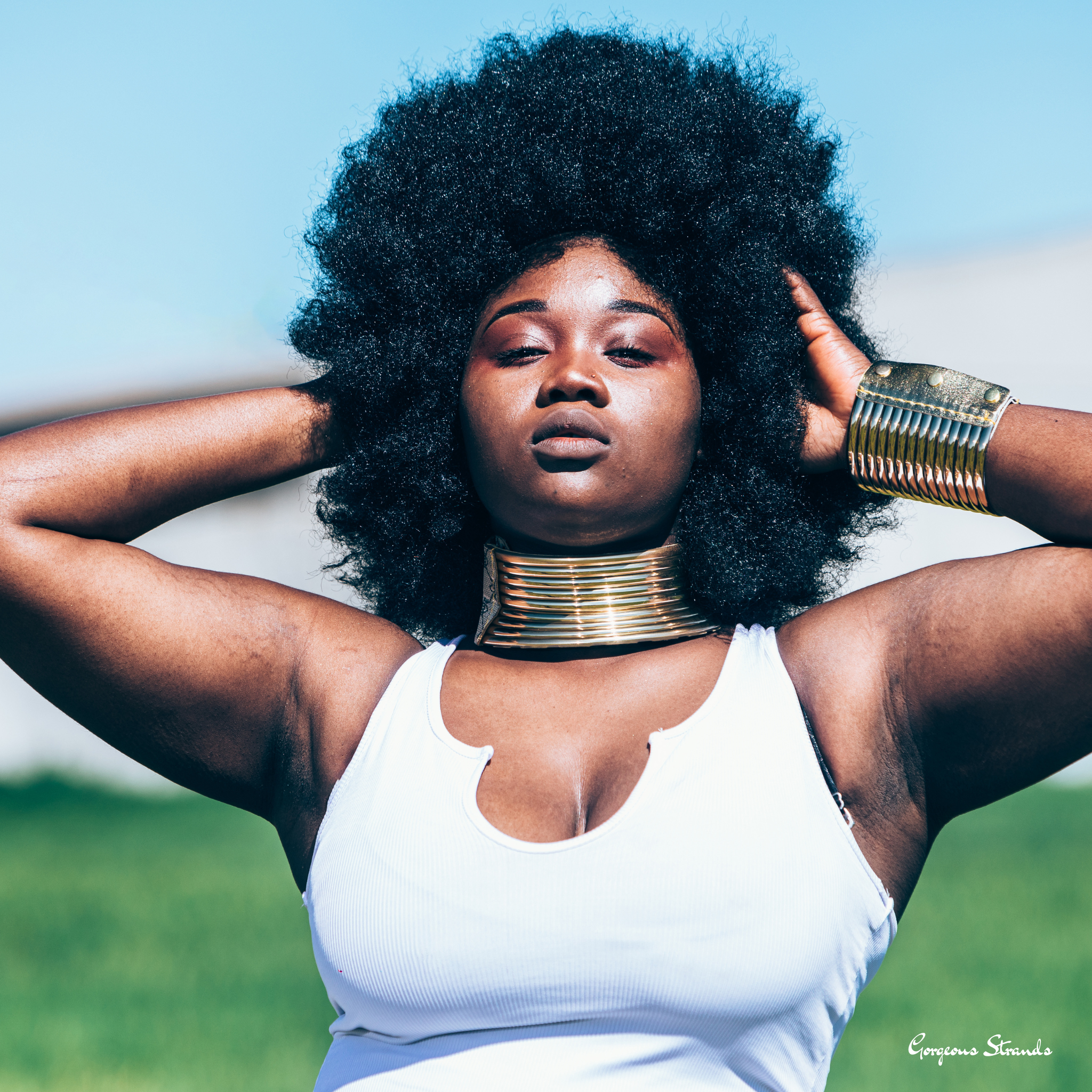 Liquid vs. Creamy Leave-In Conditioners: Which One is Best for Your Natural Hair?