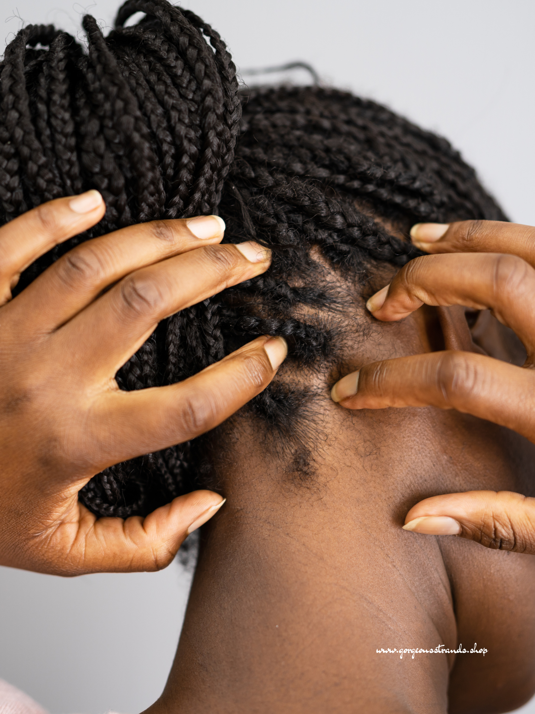 Pure Oils vs. Oil Blends: Which One is Better for Natural Hair?